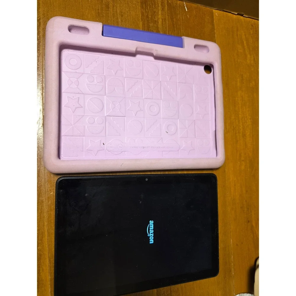 Amazon Fire HD 10 Kids Edition 11th Gen 10.1in Tablet Purple Case T76N2B